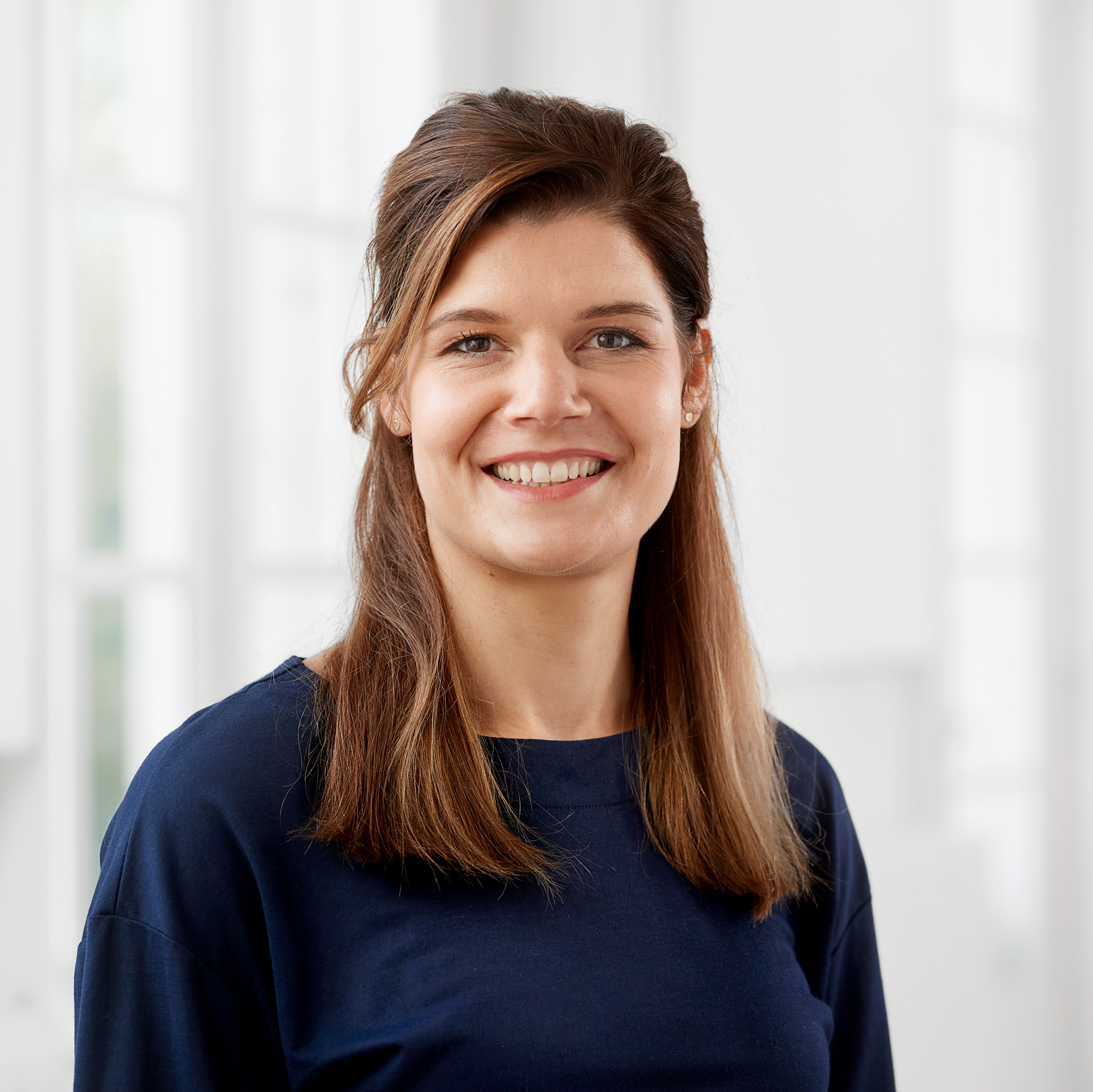 L.E.C.A. (Leonie) van Dongen