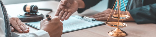 Blog Marc Janssen tekenen document ouderewetse weegschaal 